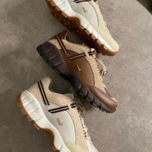 سنيكرز جاكيموس الرياضي