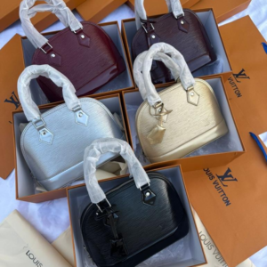 حقيبة لويس فويتون ألما بي بي